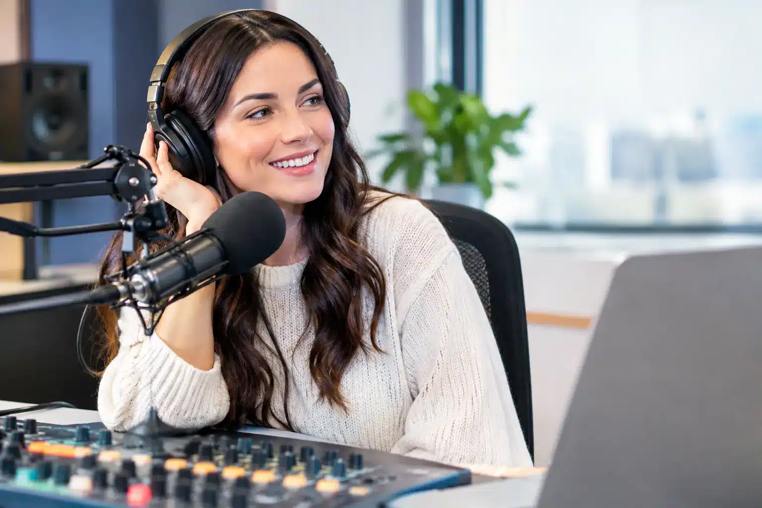 Cómo monetizar radio con publicidad sin perder oyentes